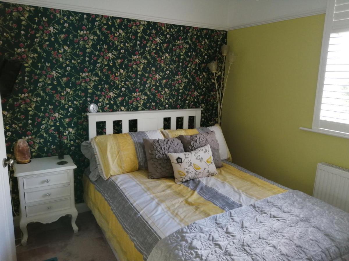 Apartamento Charming Pink House With Perfect Location Whitstable Exterior foto